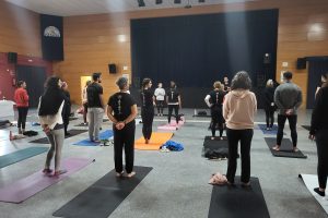 Clase yoga solidaria 2022 CSD Vistazul Dos Hermanas 01
